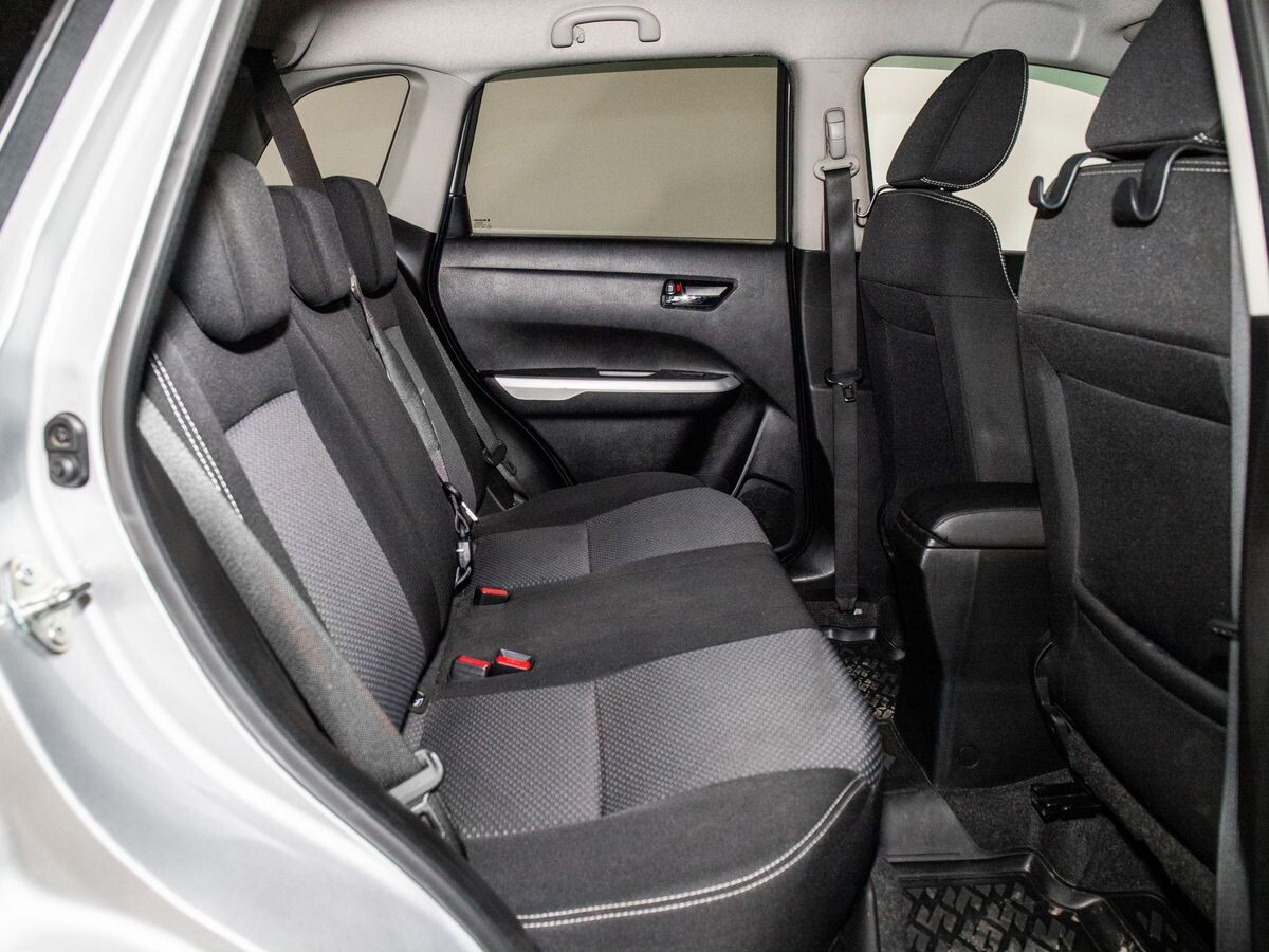 Suzuki Vitara 2018 - фото автомобиля