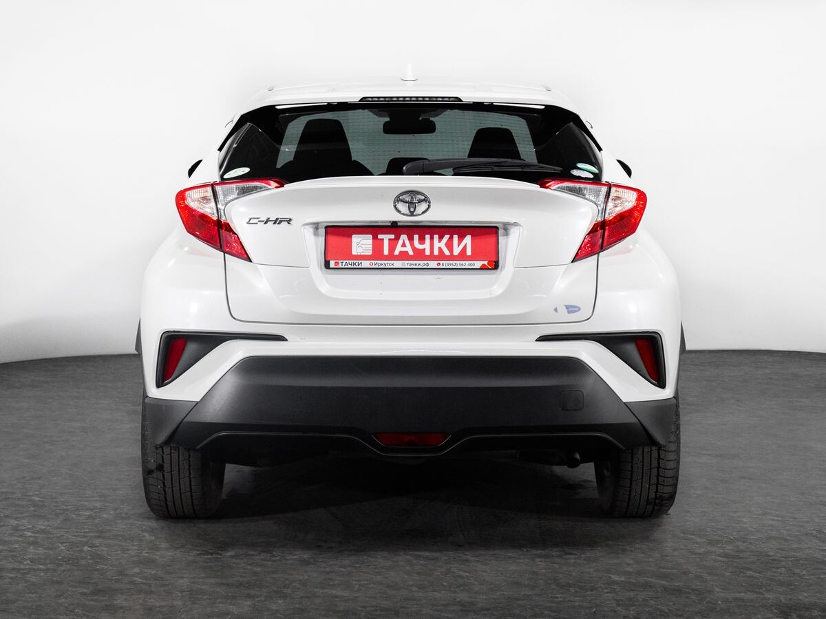 Toyota C-HR 2017 - фото автомобиля