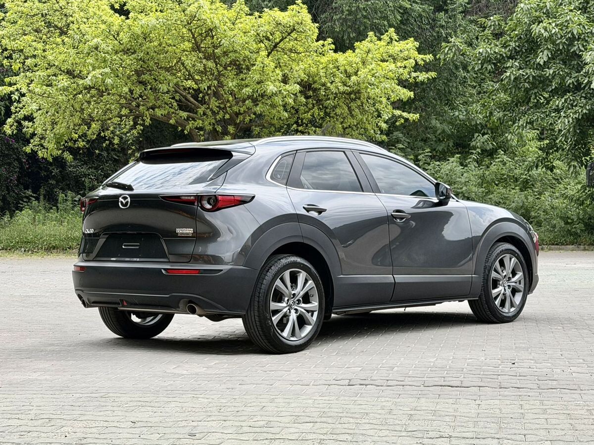Mazda CX-30 2021 - фото автомобиля