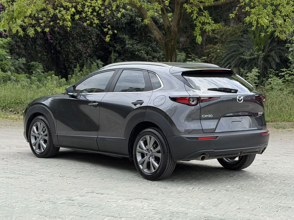 Mazda CX-30 2021 - фото автомобиля