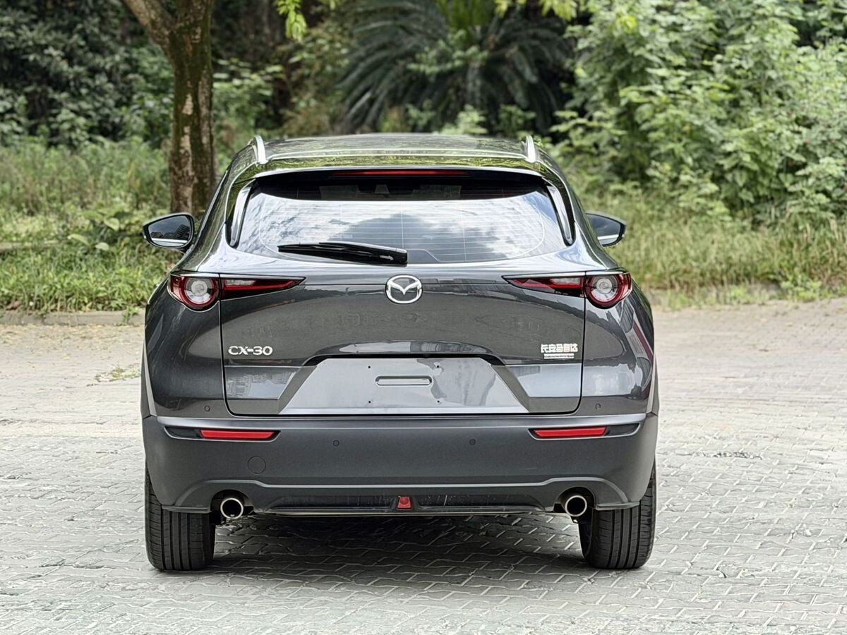 Mazda CX-30 2021 - фото автомобиля