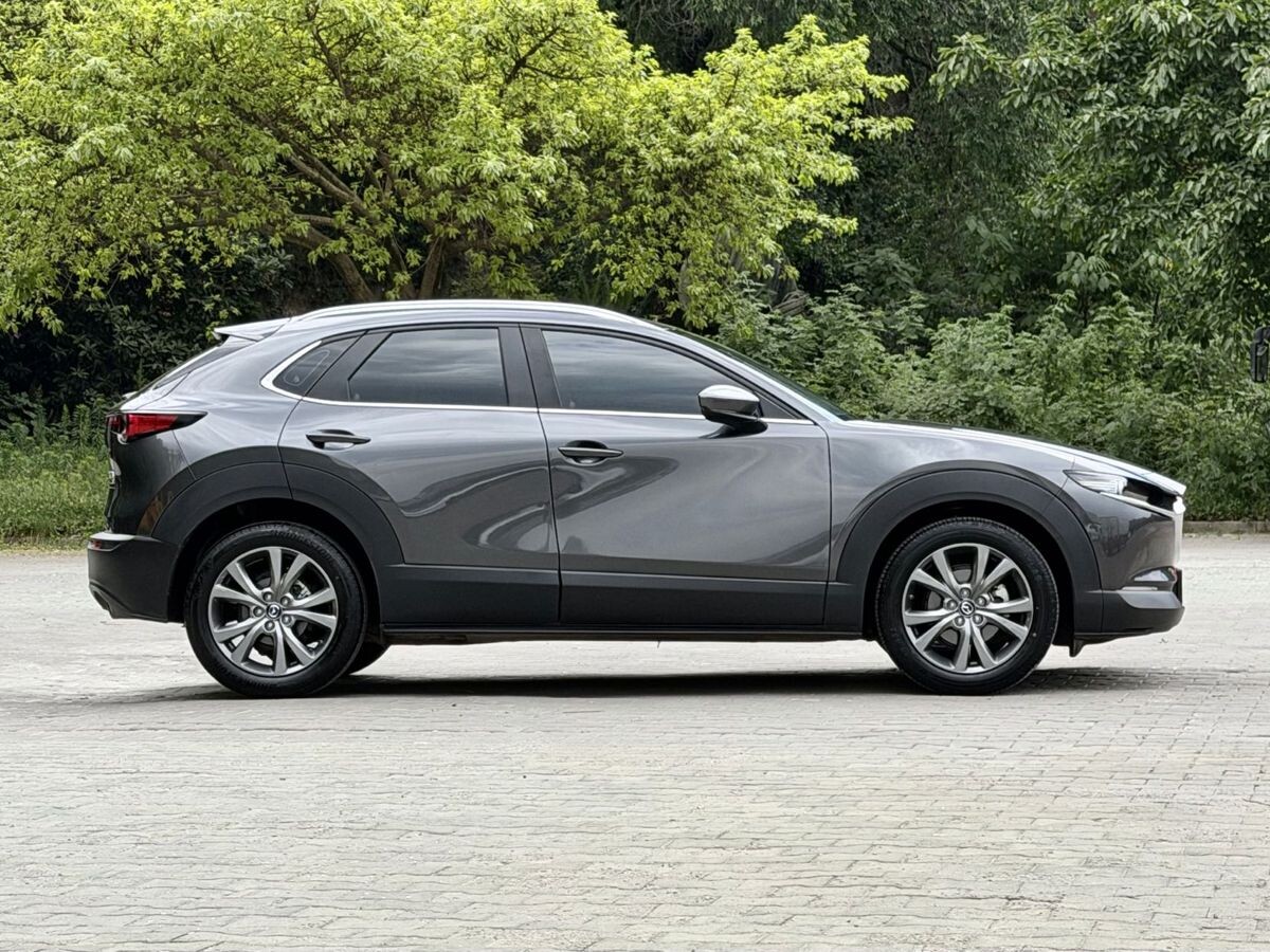 Mazda CX-30 2021 - фото автомобиля