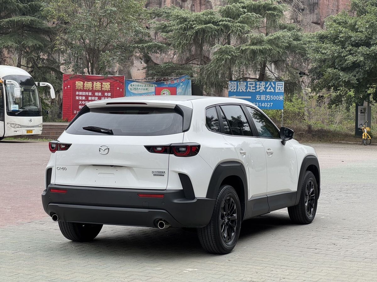 Mazda CX-50 2023 - фото автомобиля