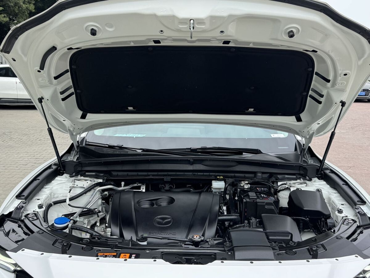 Mazda CX-50 2023 - фото автомобиля