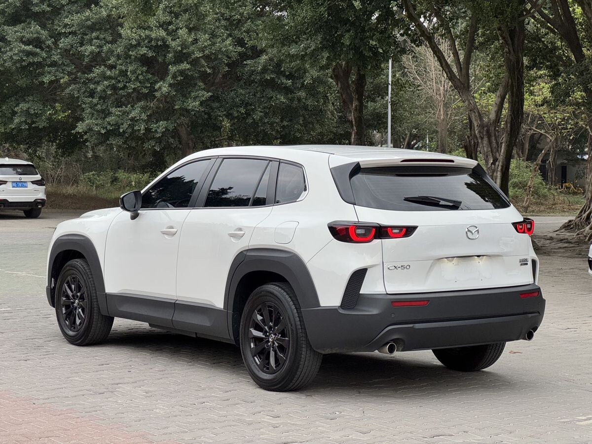 Mazda CX-50 2023 - фото автомобиля
