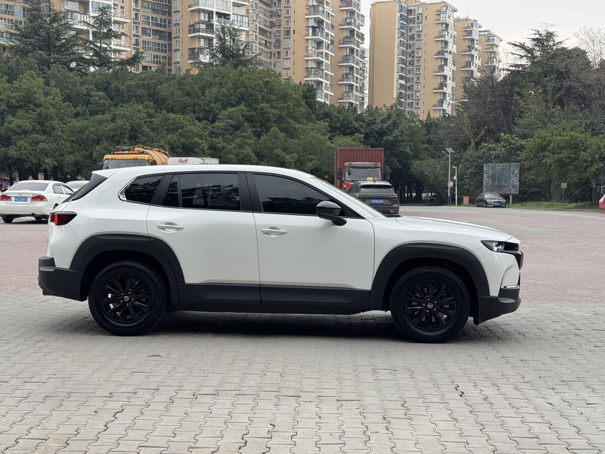 Mazda CX-50 2023 - фото автомобиля