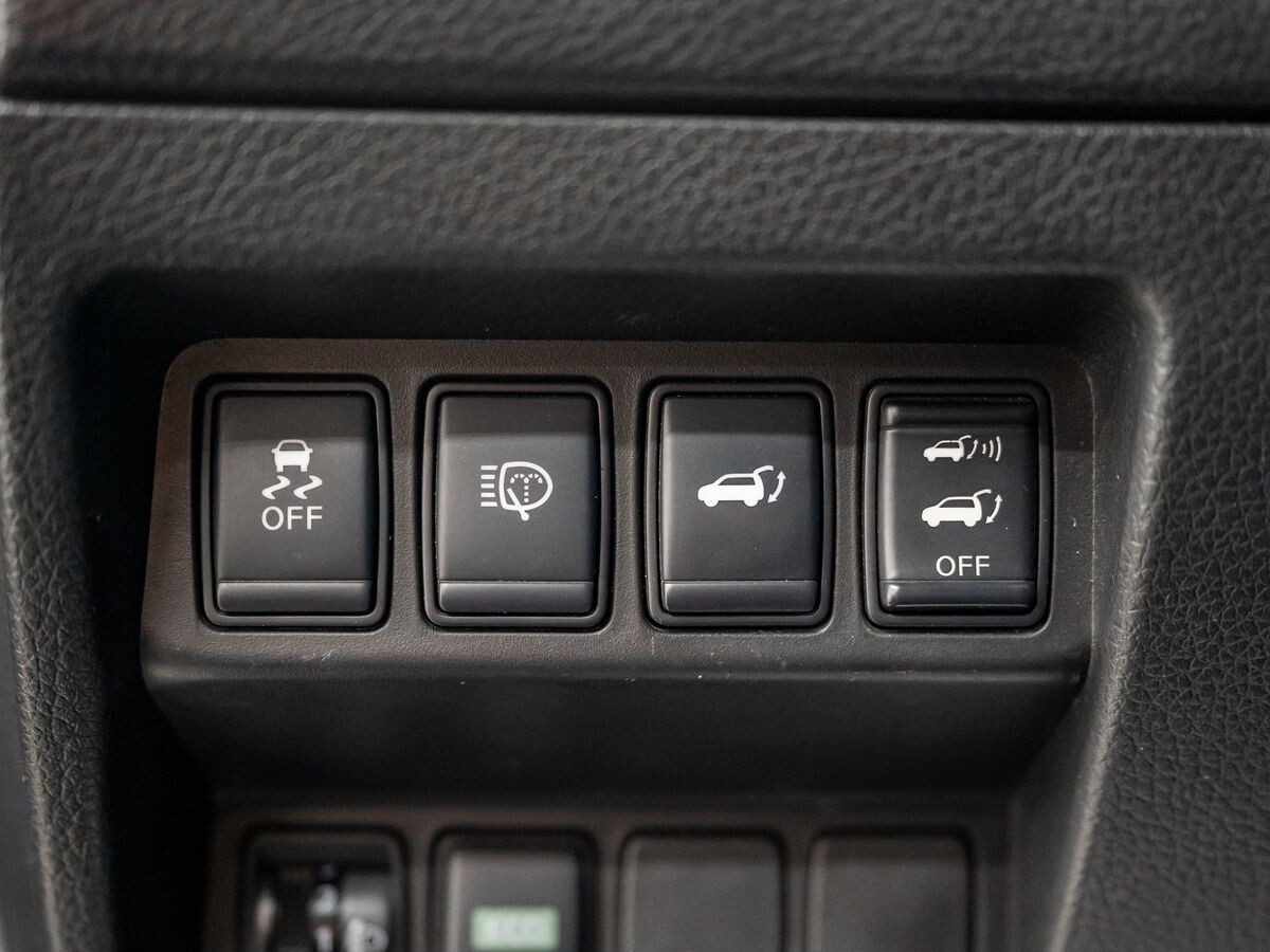 Nissan X-Trail 2015 - фото автомобиля