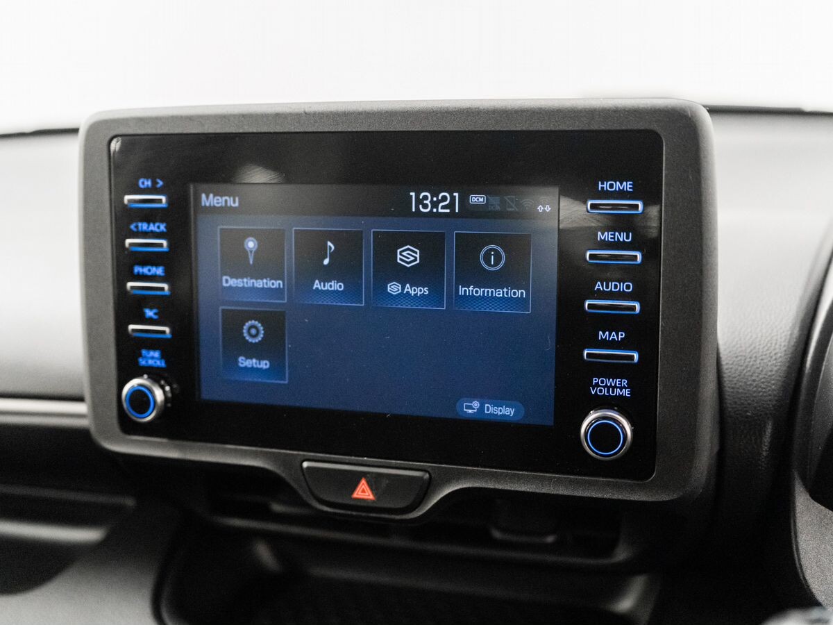 Toyota Yaris 2020 - фото автомобиля