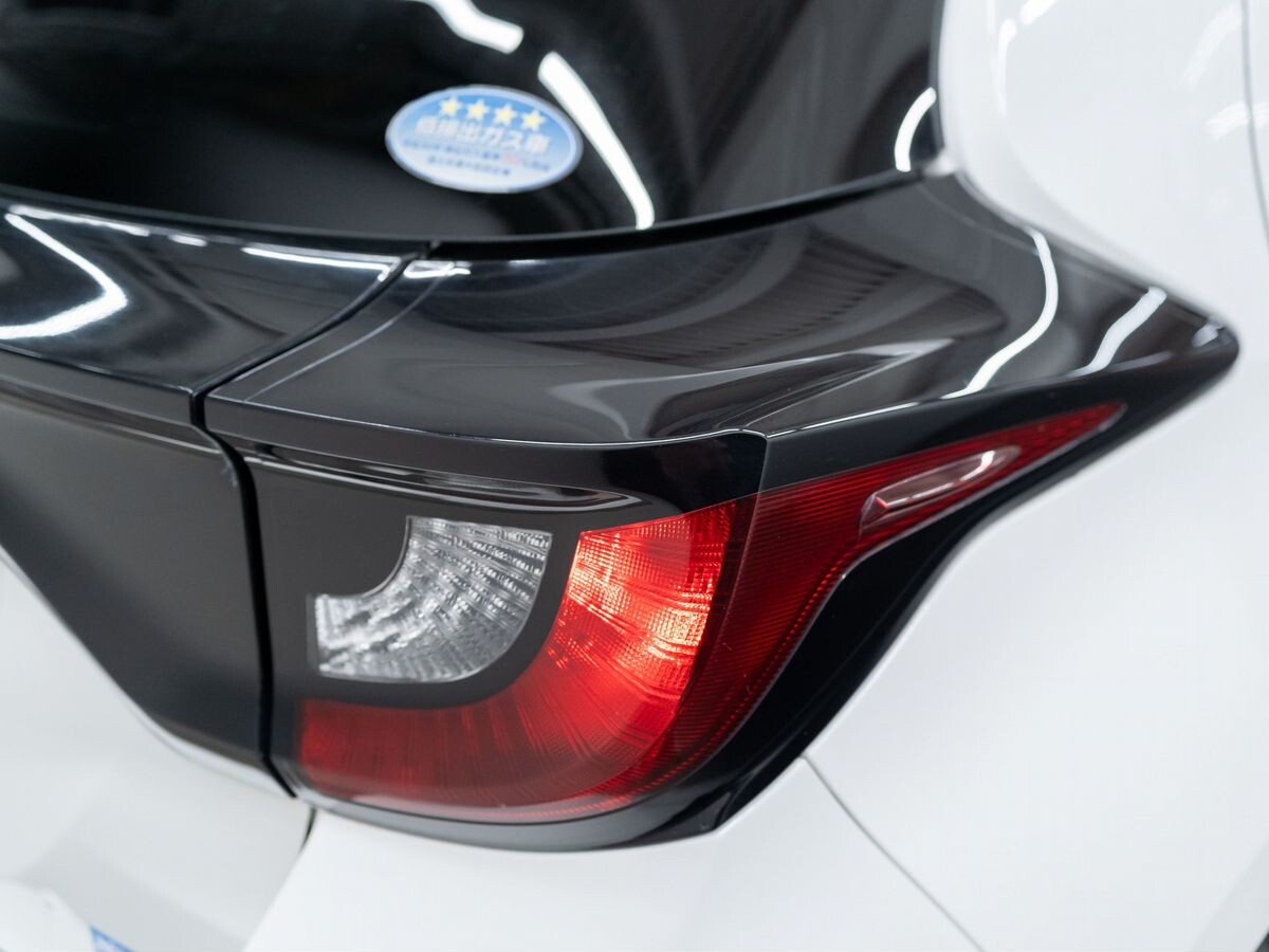 Toyota Yaris 2020 - фото автомобиля
