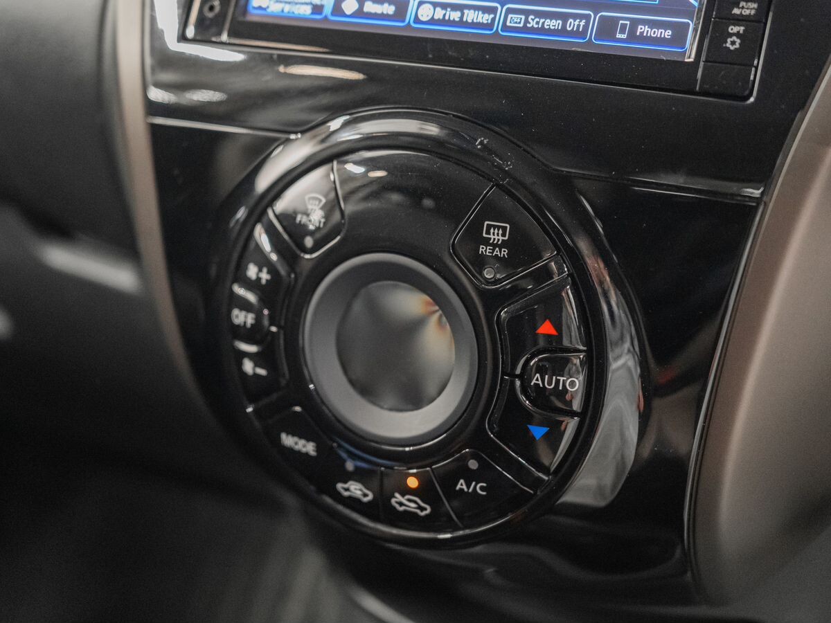 Nissan Note 2018 - фото автомобиля