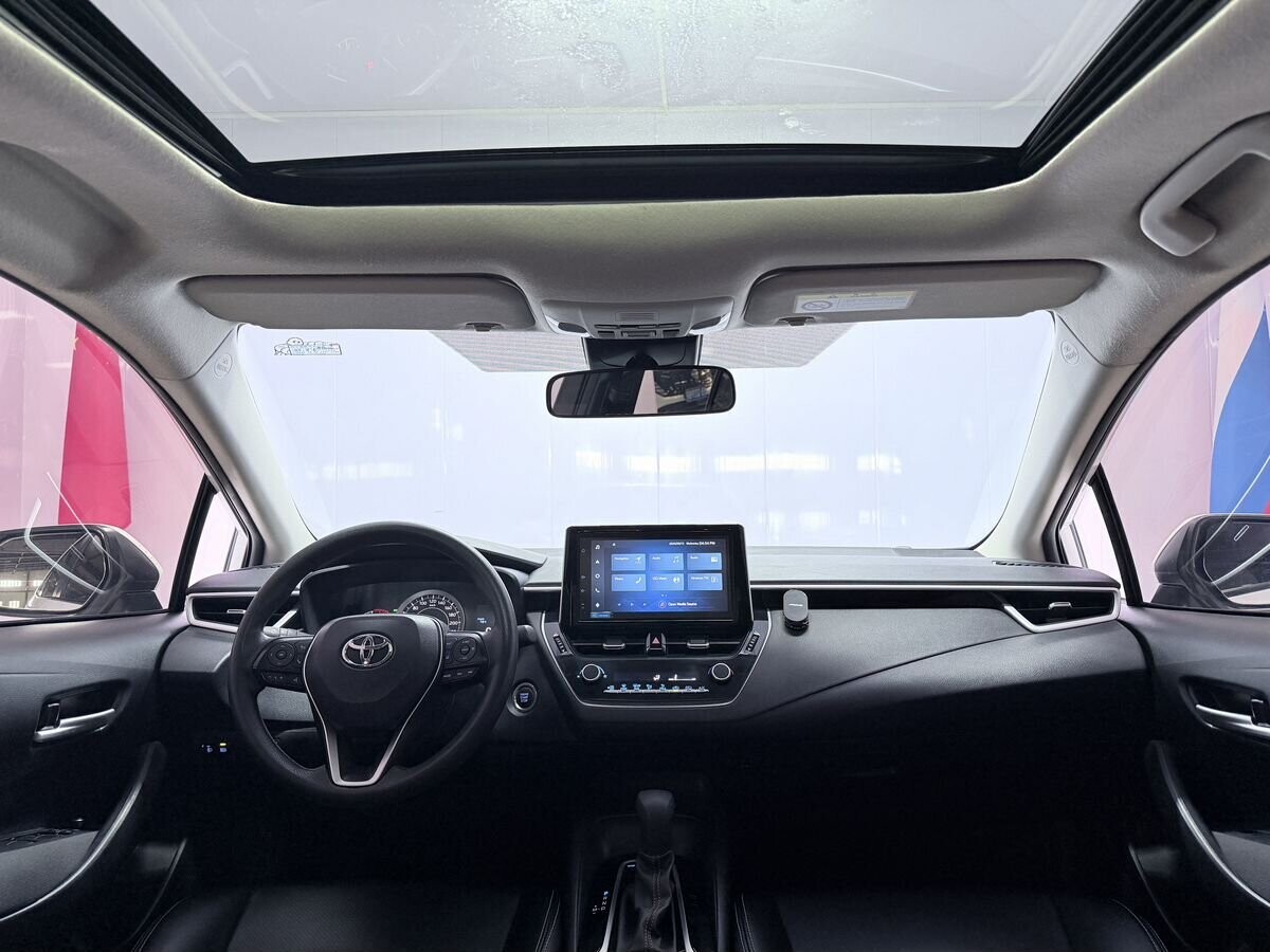 Toyota Corolla 2022 - фото автомобиля
