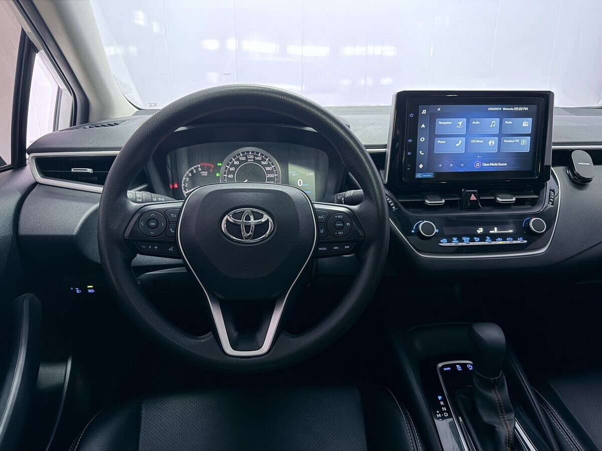 Toyota Corolla 2022 - фото автомобиля