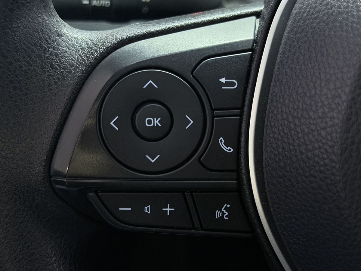 Toyota Corolla 2022 - фото автомобиля