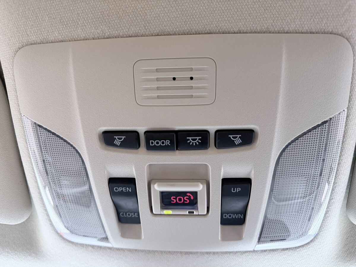 Toyota Corolla 2022 - фото автомобиля