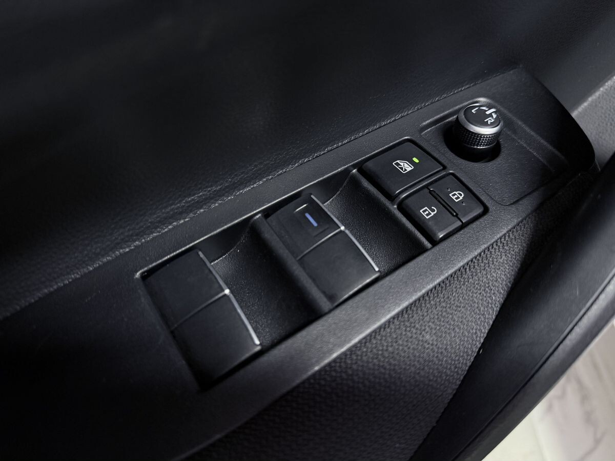 Toyota Corolla 2022 - фото автомобиля