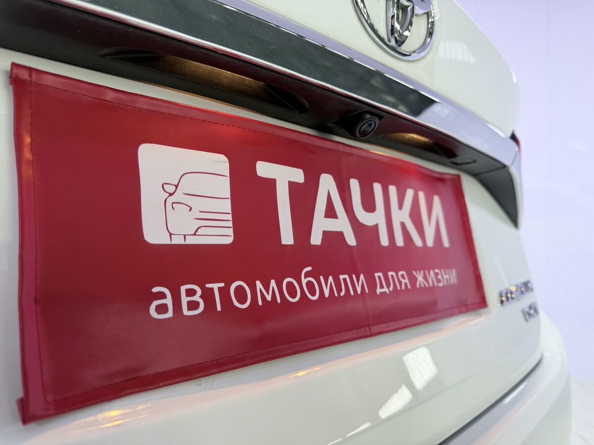 Toyota Corolla 2022 - фото автомобиля