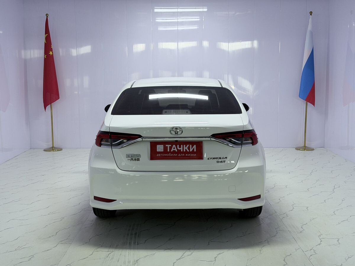 Toyota Corolla 2022 - фото автомобиля