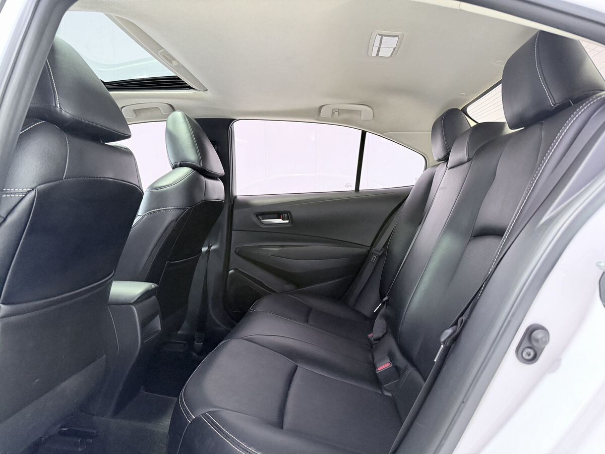 Toyota Corolla 2022 - фото автомобиля