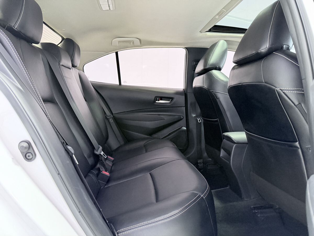 Toyota Corolla 2022 - фото автомобиля