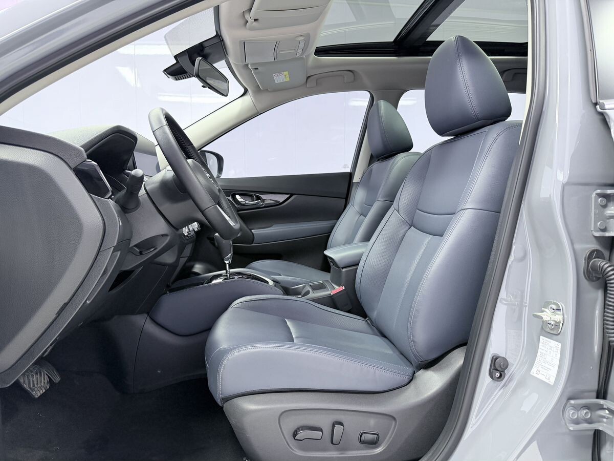 Nissan X-Trail 2025 - фото автомобиля