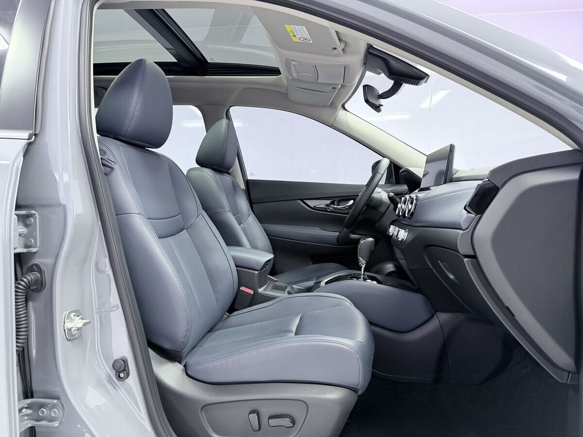 Nissan X-Trail 2025 - фото автомобиля