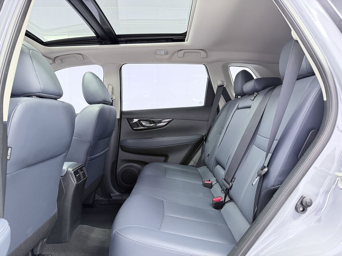 Nissan X-Trail 2025 - фото автомобиля