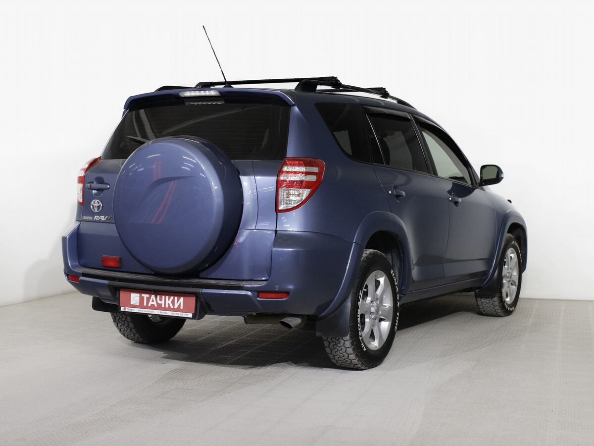 Toyota RAV4 2010 - фото автомобиля
