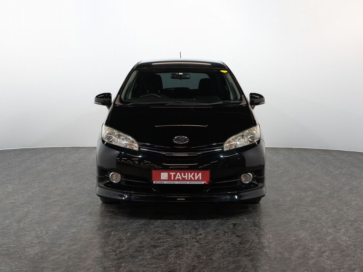 Toyota Wish 2012 - фото автомобиля