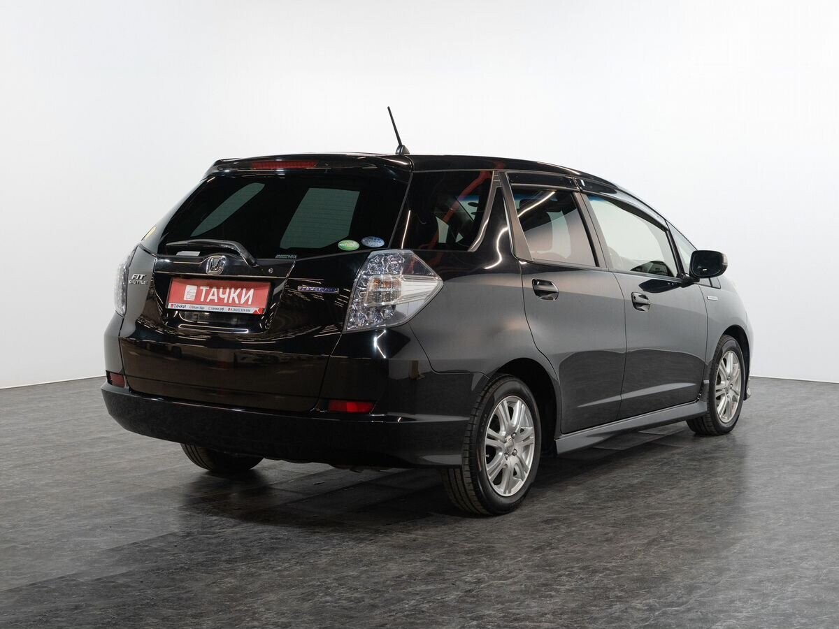 Honda Fit Shuttle 2012 - фото автомобиля