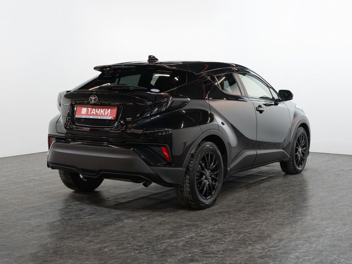 Toyota C-HR 2020 - фото автомобиля