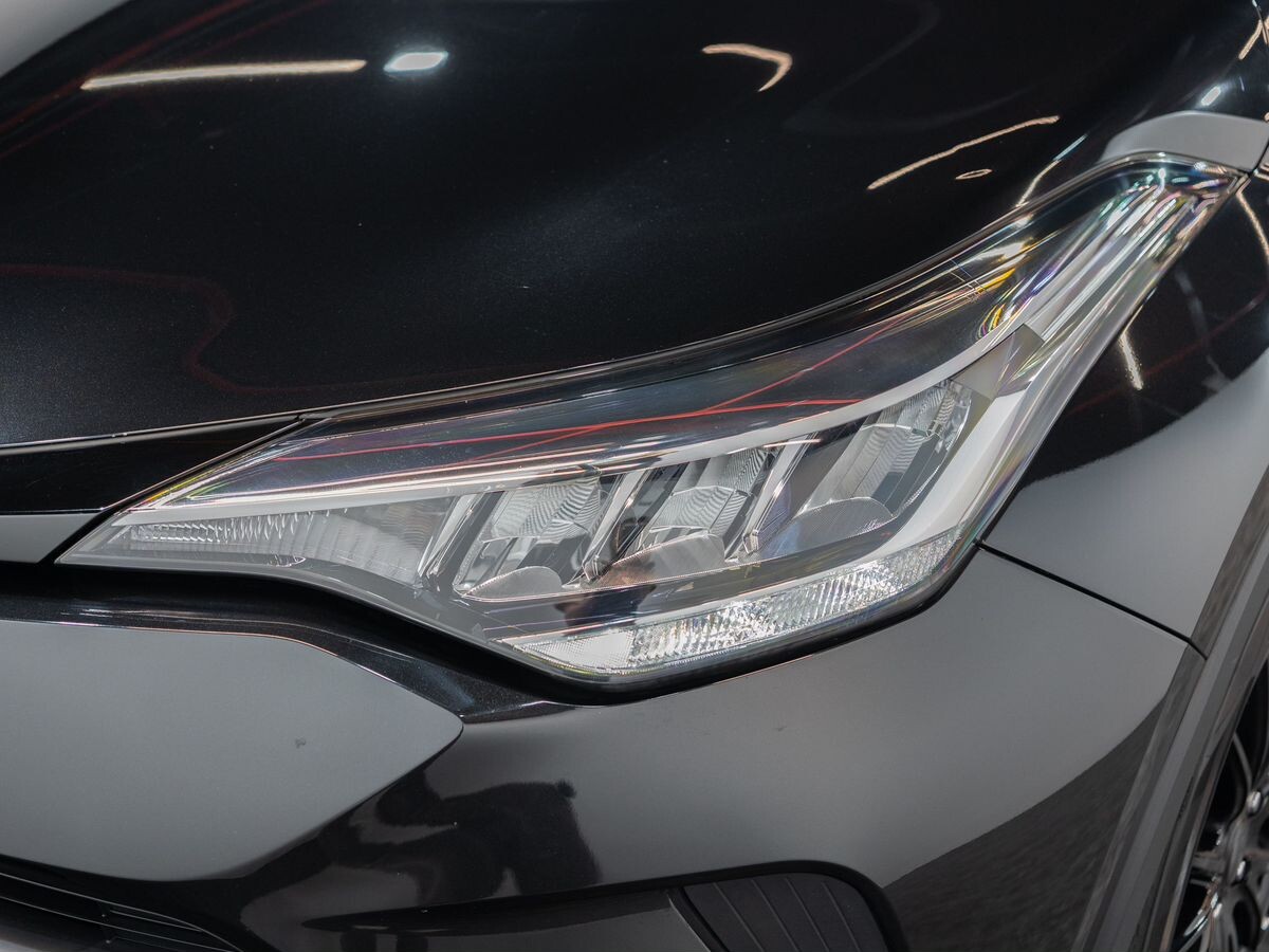 Toyota C-HR 2020 - фото автомобиля