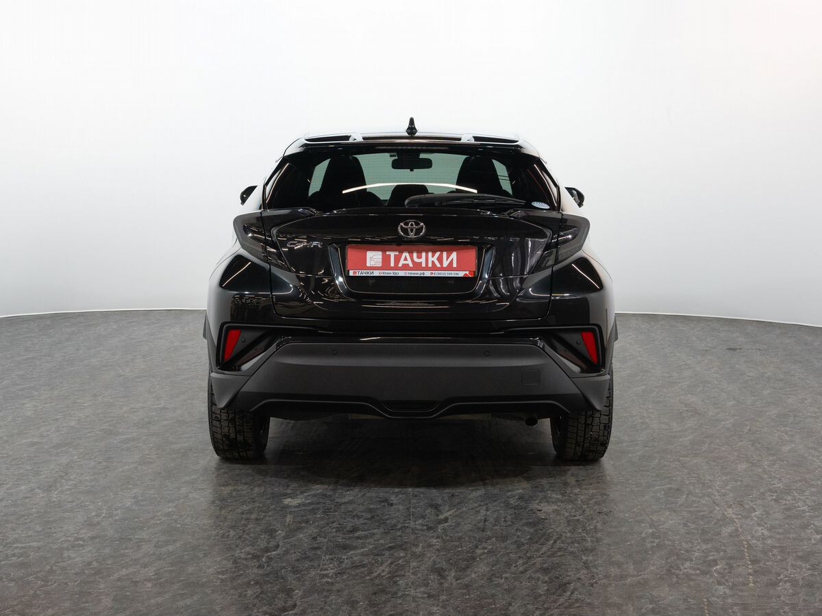 Toyota C-HR 2020 - фото автомобиля