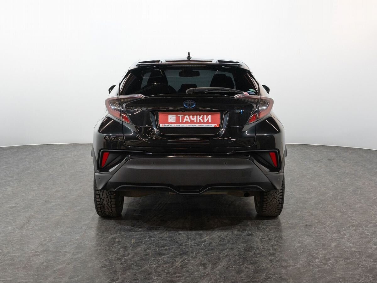 Toyota C-HR 2017 - фото автомобиля