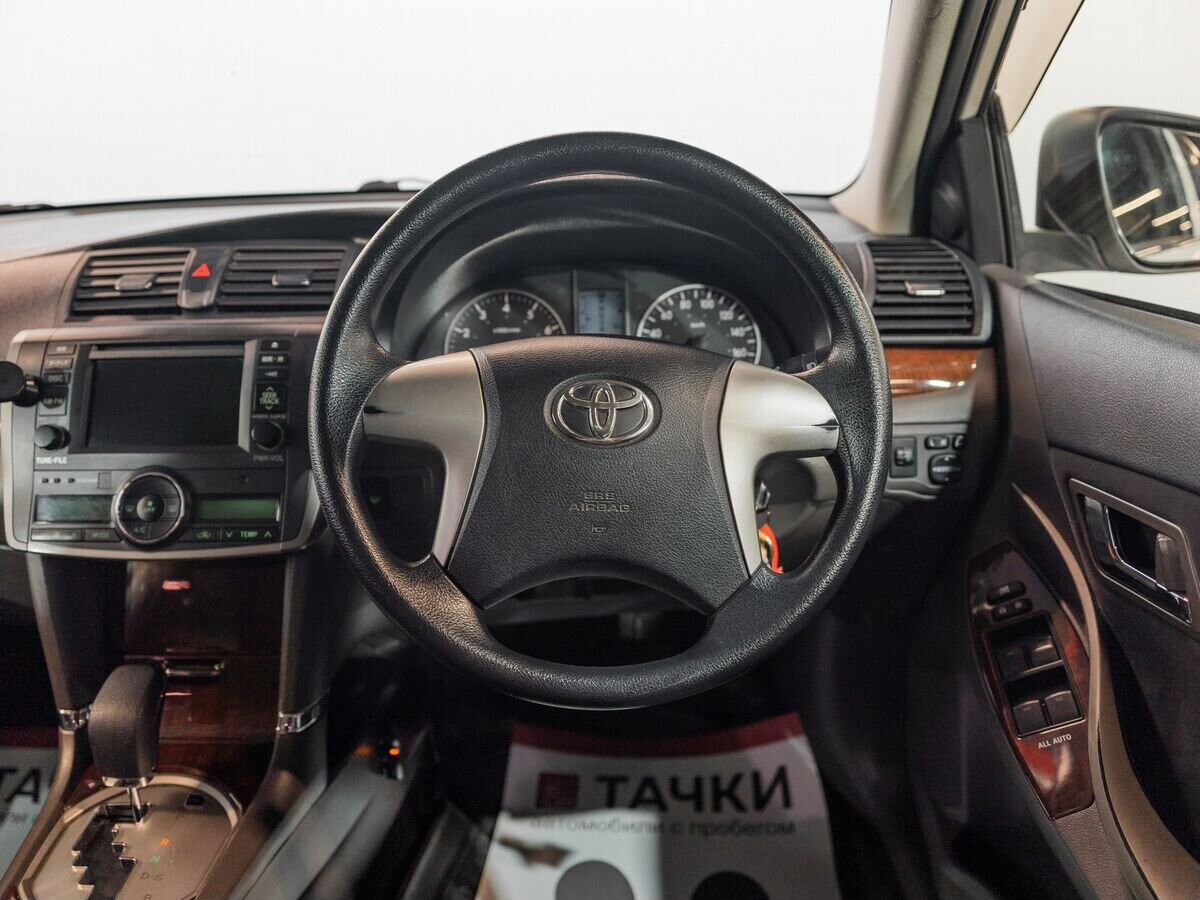 Toyota Premio 2013 - фото автомобиля