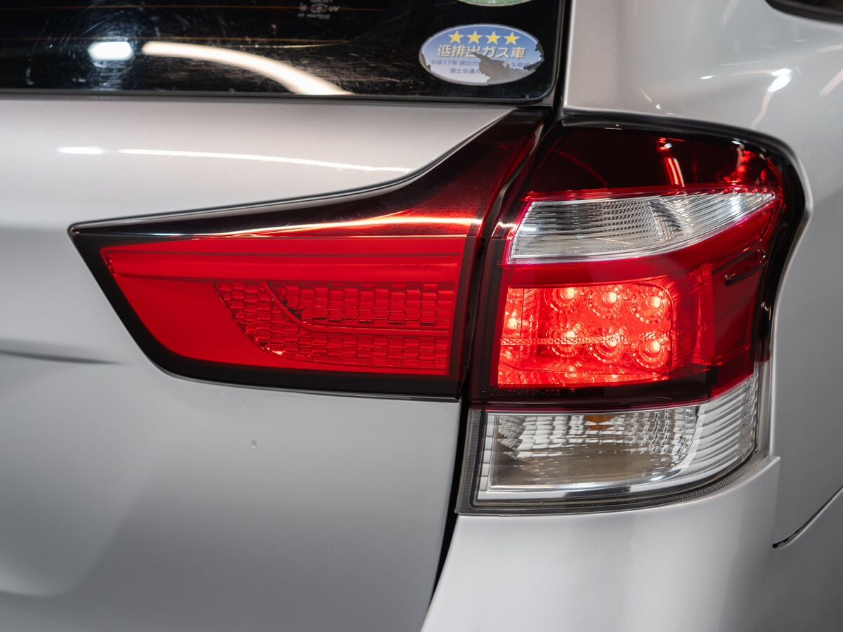 Toyota Corolla Fielder 2016 - фото автомобиля