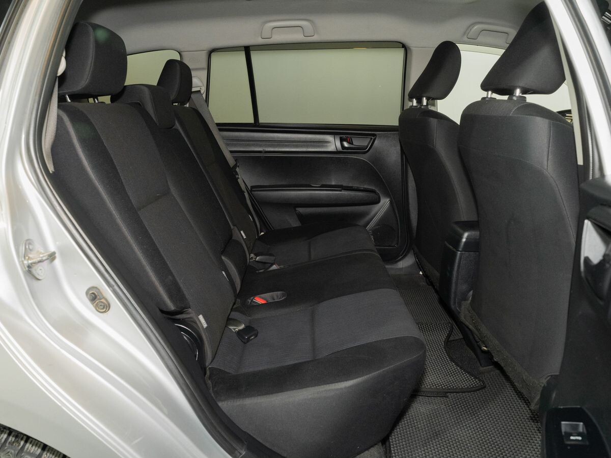 Toyota Corolla Fielder 2016 - фото автомобиля