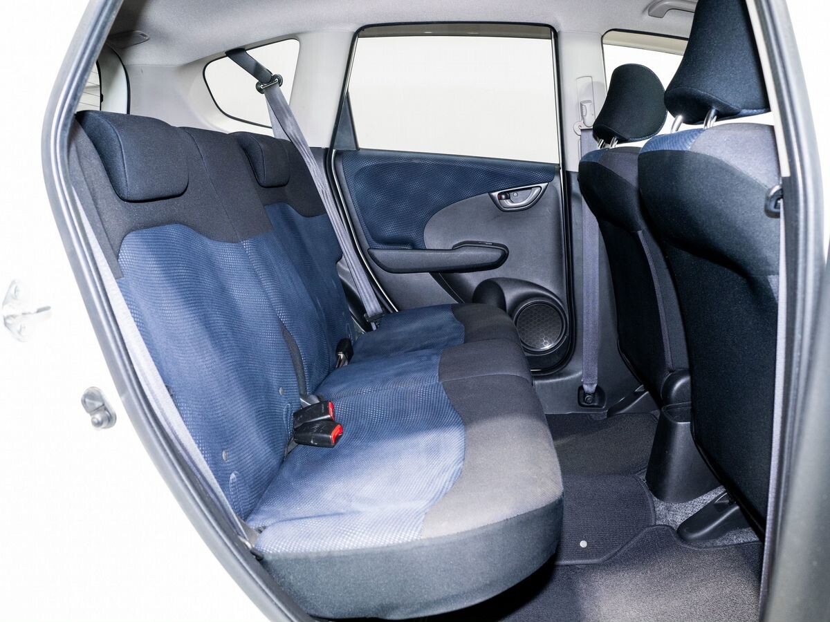 Honda Fit 2011 - фото автомобиля
