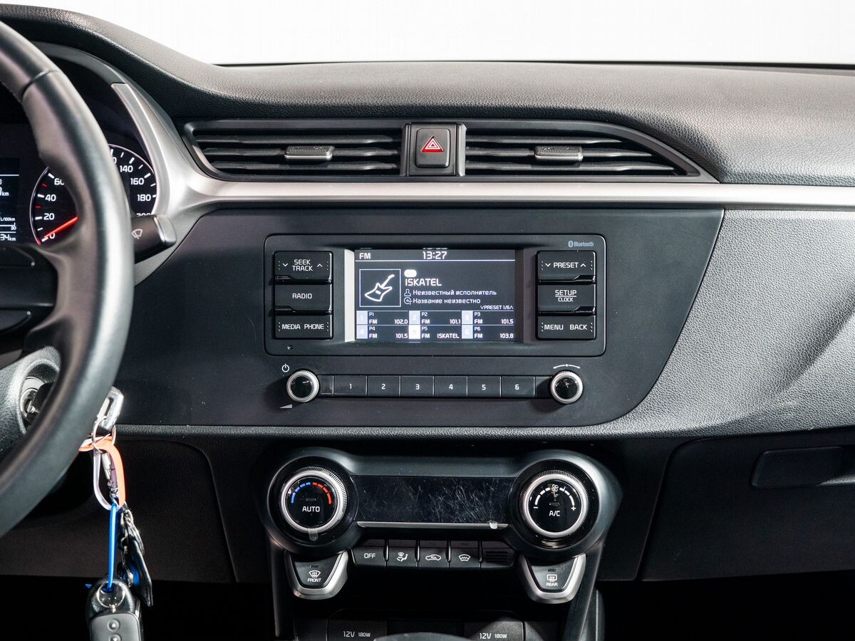 Kia Rio 2020 - фото автомобиля
