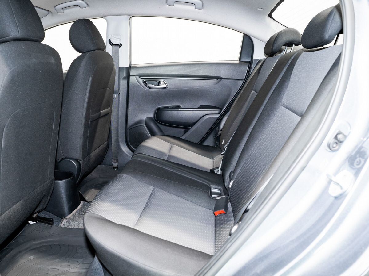 Kia Rio 2020 - фото автомобиля