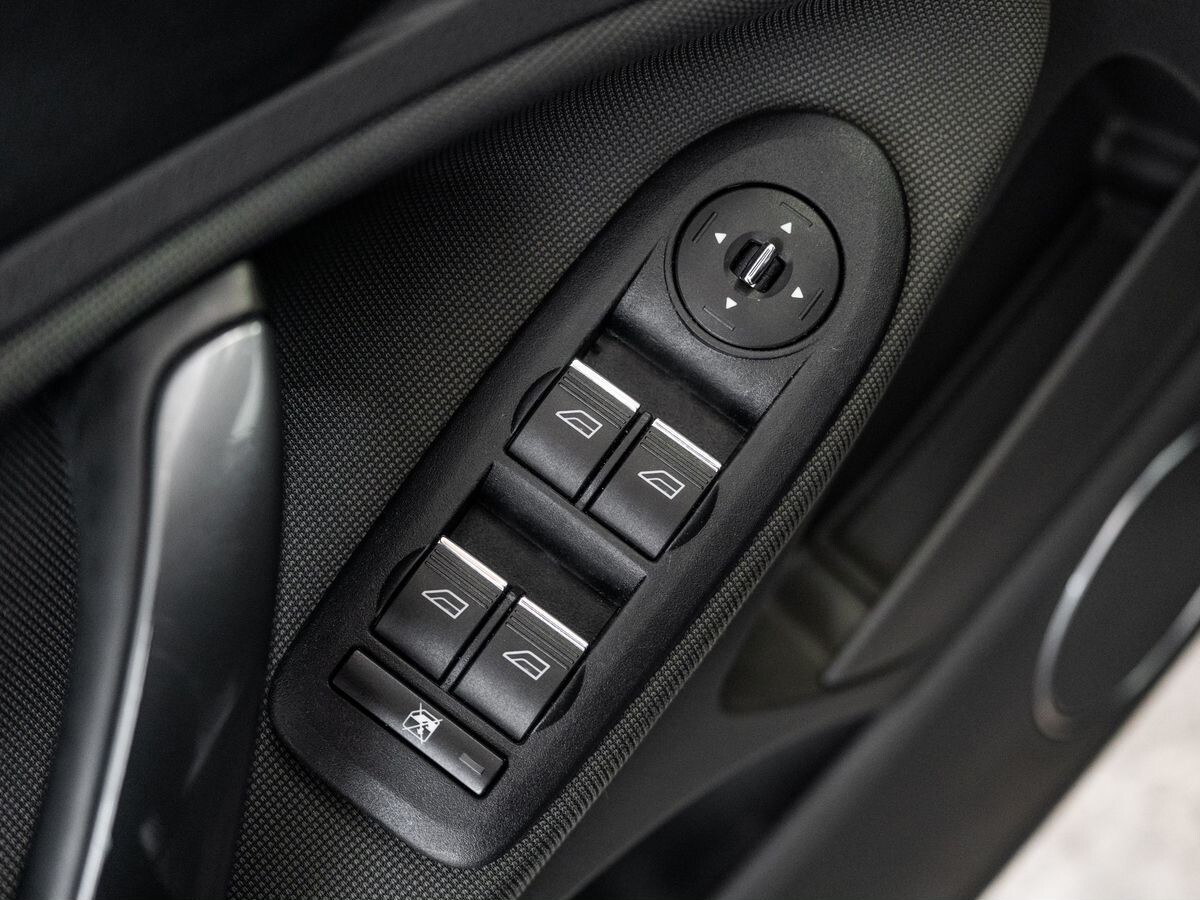 Ford Kuga 2012 - фото автомобиля