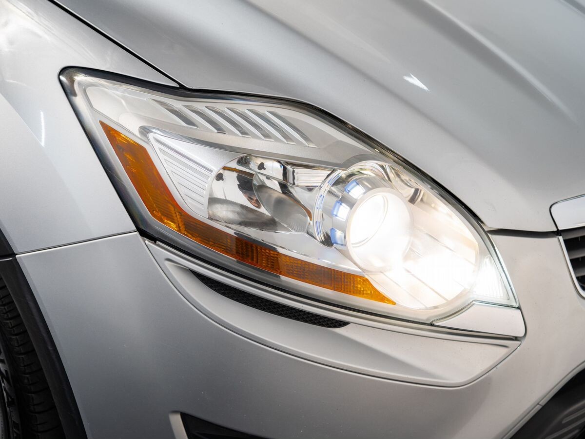 Ford Kuga 2012 - фото автомобиля