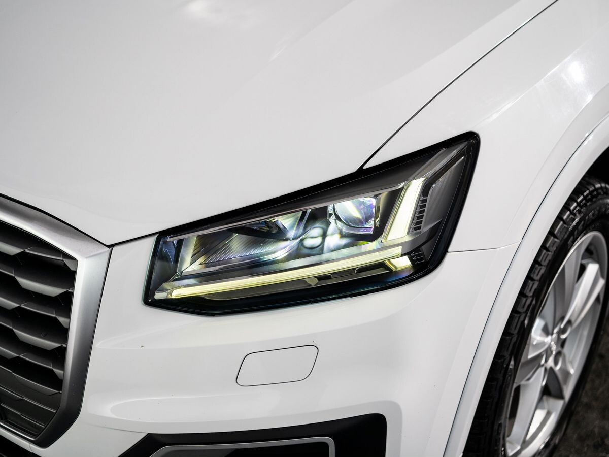 Audi Q2 2017 - фото автомобиля