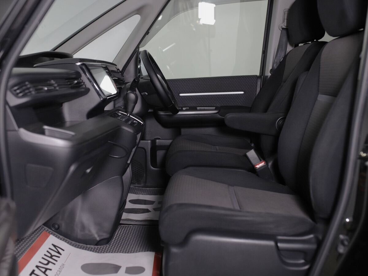 Honda Stepwgn 2015 - фото автомобиля