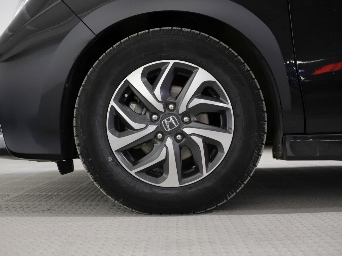 Honda Stepwgn 2015 - фото автомобиля