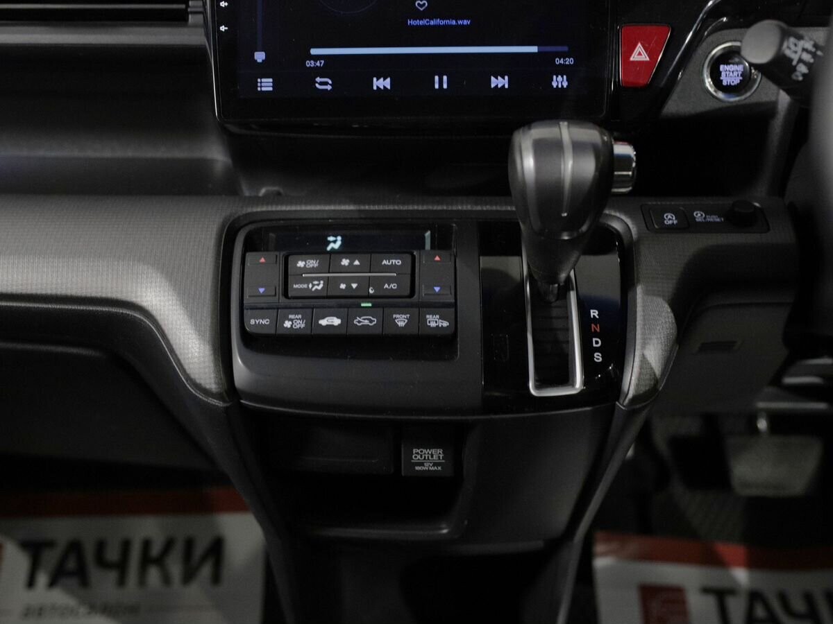 Honda Stepwgn 2015 - фото автомобиля