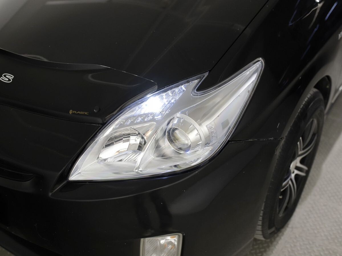 Toyota Prius 2011 - фото автомобиля