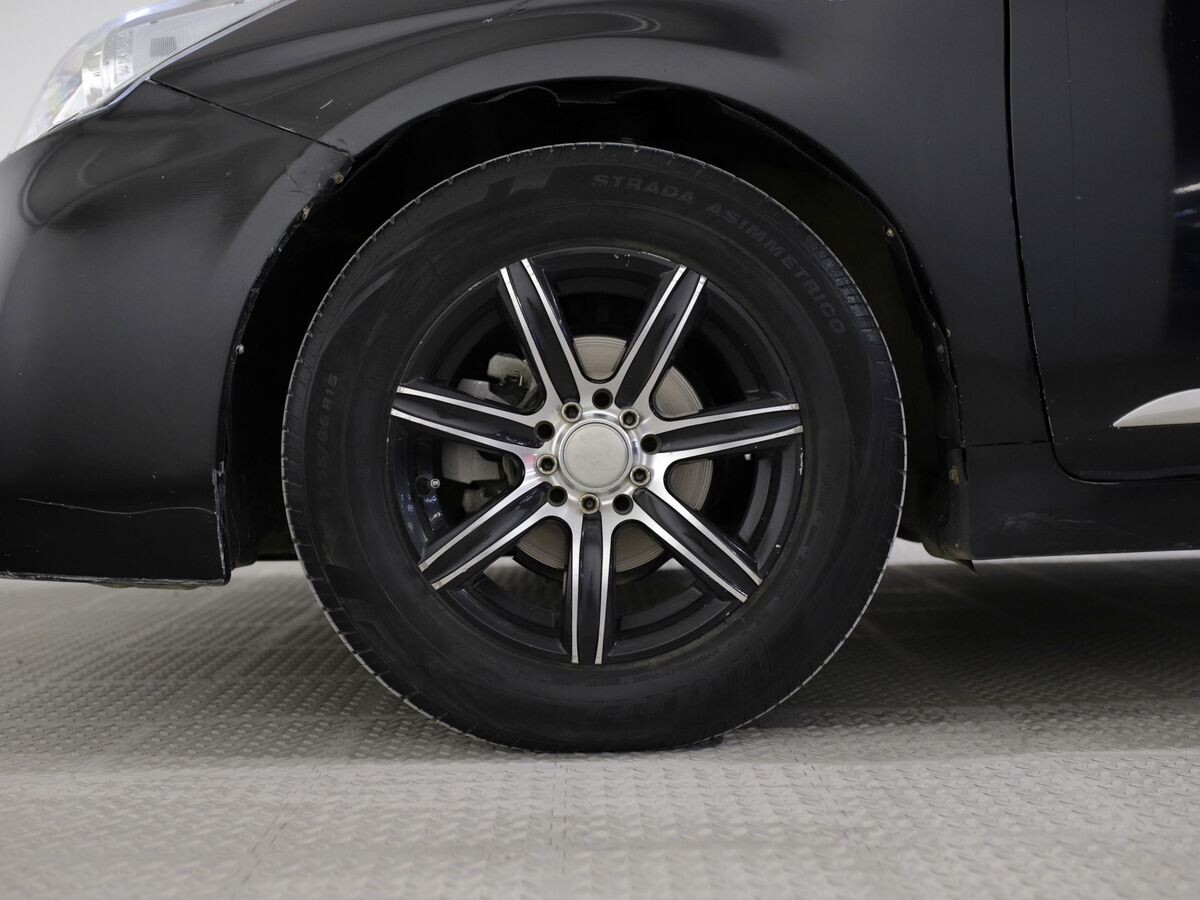 Toyota Prius 2011 - фото автомобиля