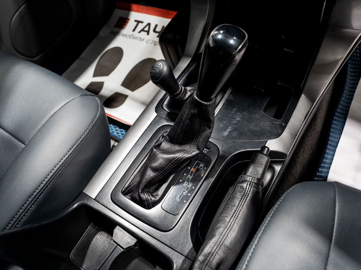 Toyota Land Cruiser Prado 2002 - фото автомобиля