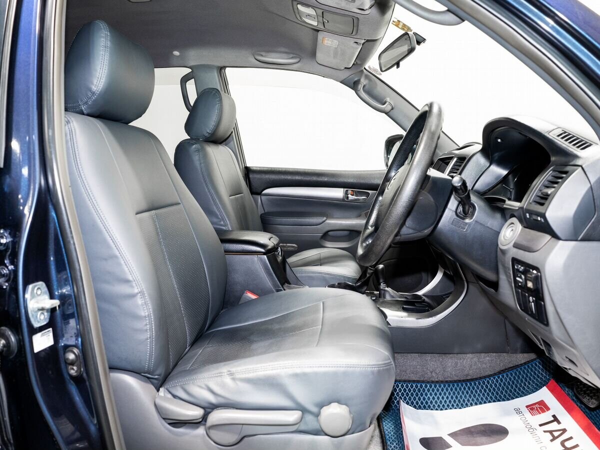 Toyota Land Cruiser Prado 2002 - фото автомобиля
