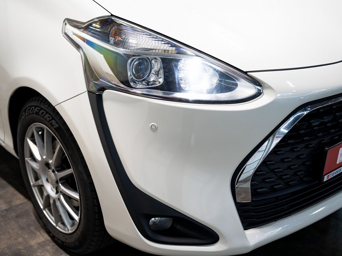Toyota Sienta 2020 - фото автомобиля